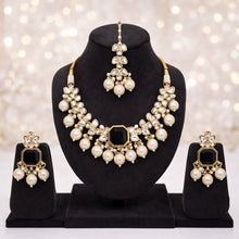 5 in 1 Necklace set in Mehandi plating